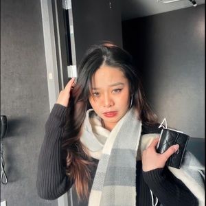 Meet your Posher, Thư